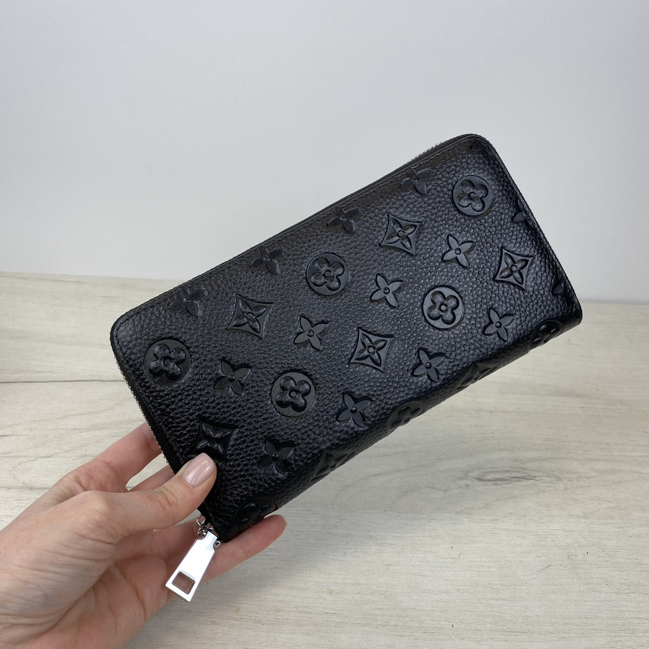 Шкіряний гаманець на блискавці фактура ЗІРОЧКИ С101-КТ-10250 Чорний, фото 1