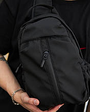 Чоловіча сумка-слінг через плече/нагрудна у чорному кольорі