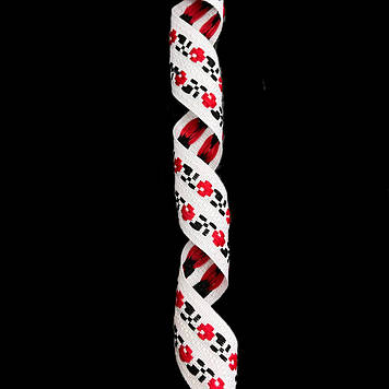 Стрічка оздоблювальна з українським орнаментом 30 мм колір біла з червоно-чорним орнаментом