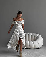 Белое платье макси с открытыми плечами и разрезом, 42/44, 46/48, в цветочно-растительном принте, софт