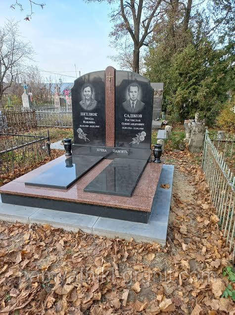 Пам’ятки для двох гранітних Житомірів (Оразці No424)