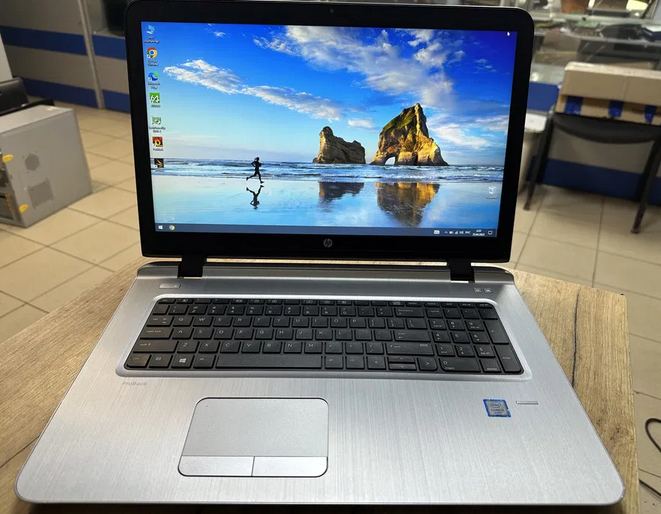 Ноутбук HP Probook 470 G3 17.3" HD+ i5 6200U 8Gb SSD256Gb Radeon R7 M340 Б/В, фото 1