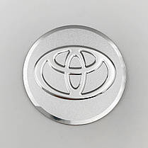 Наклейки на ковпачки заглушки в диски TOYOTA (Тойота) 56 мм Сріблясті 4 шт, фото 2