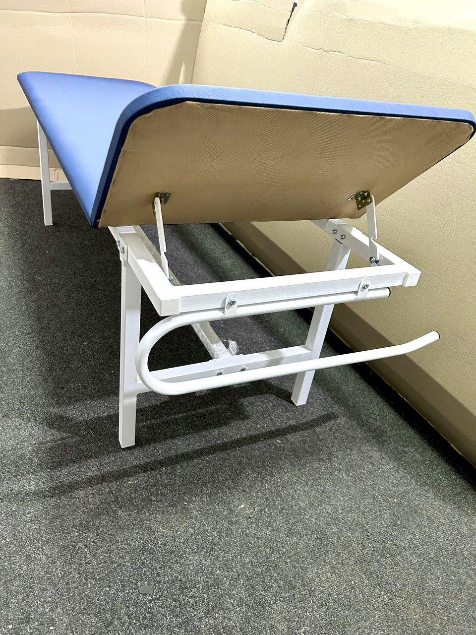 Купить Кушетка смотровая процедурная с регулируемым подголовником и ...