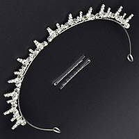 Корона діадема висота 2 см ширина 16 см металевого сріблястого кольору з двома невидимостями зі стразами