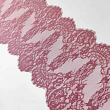 Ажурне французьке мереживо шантильї (з війками) рожевого кольору, ширина 29 см, довжина купона 2,9м.