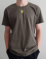 Футболка з тризубом