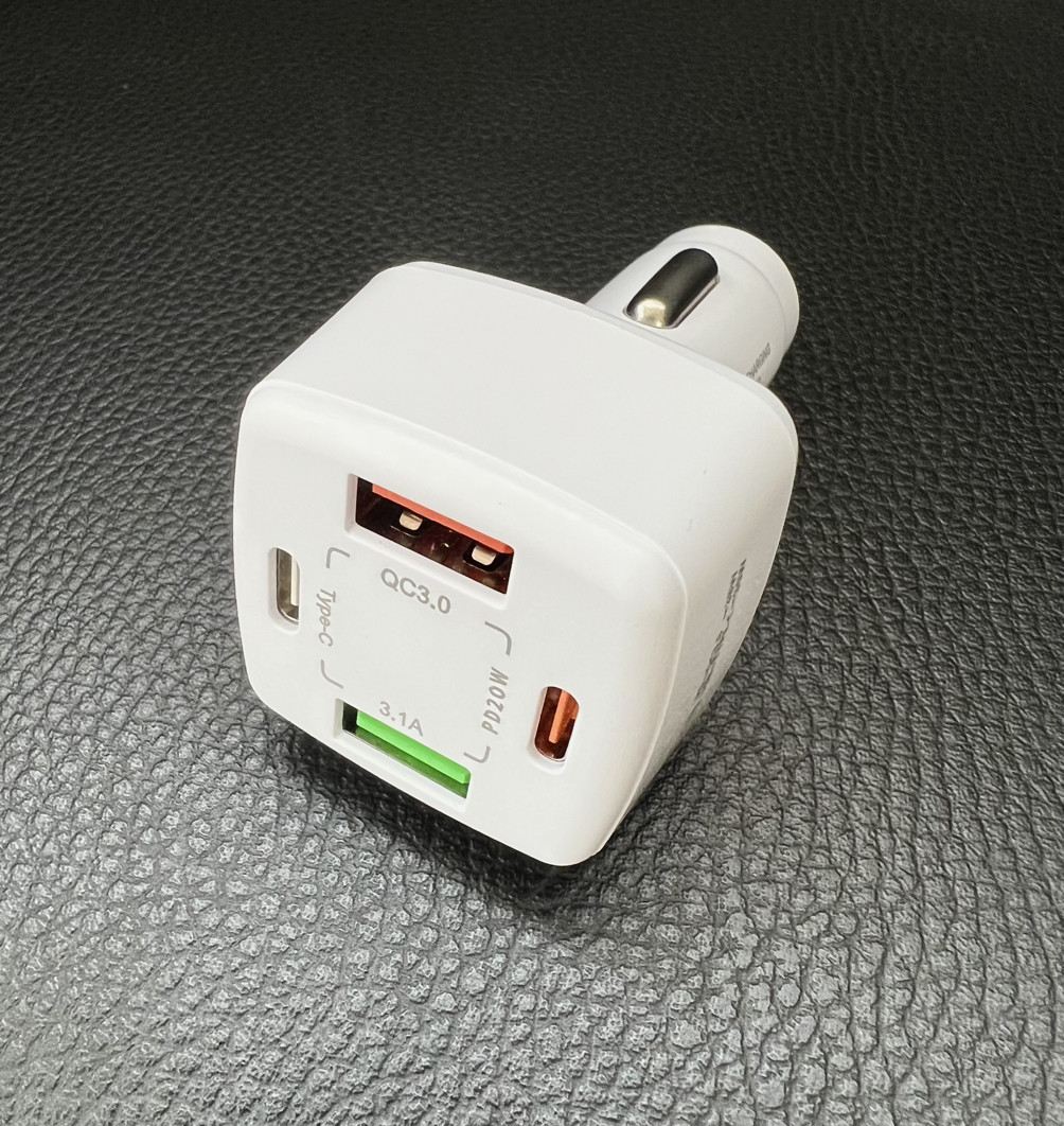 Автомобільний адаптер для заряджання телефона 30 W USB Type C, фото 1