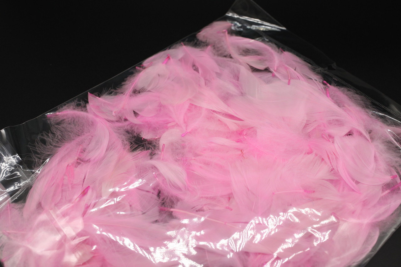 Наповнювач декоративний "Пір'я" . Колір розовий. 10грам, фото 1