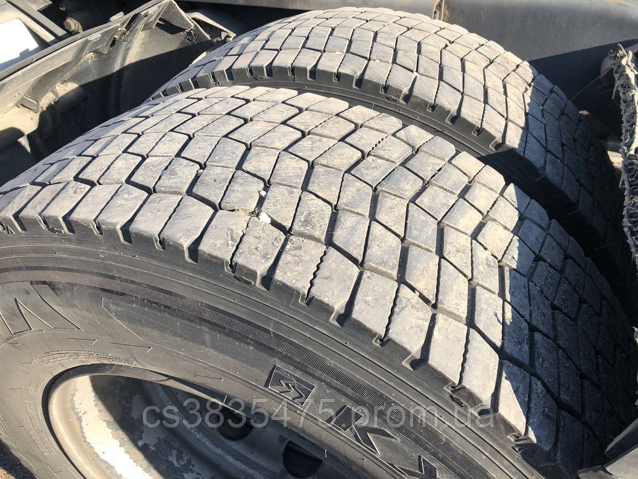 Шины резина скаты 315/70 r 22.5 KUMHO KXD10 б/у на грузовой разборке - фото 1 - id-p1884665851