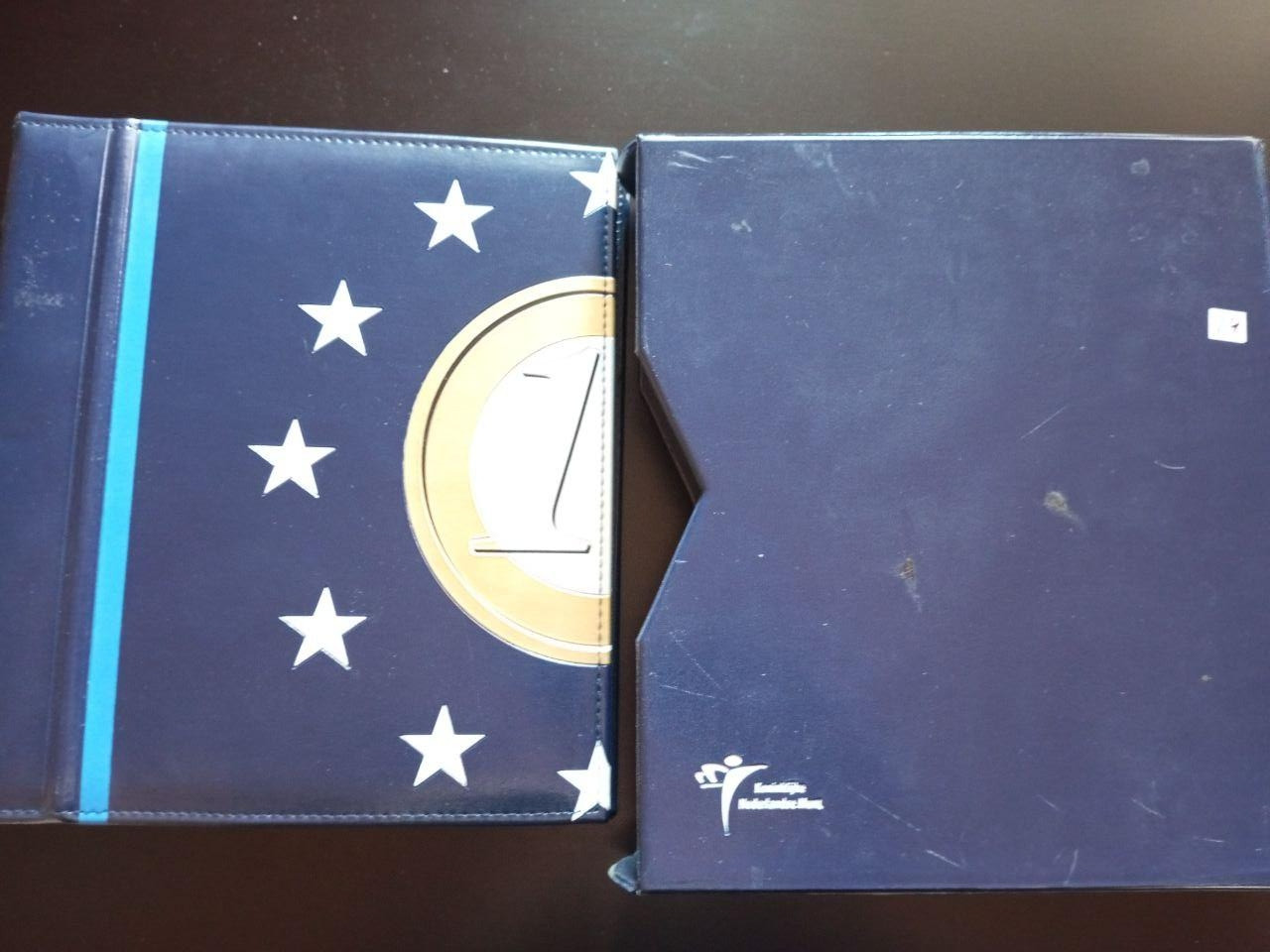 Альбом для банкнот у футлярі 10 аркушів (14) Б/У