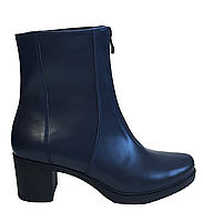 Ботинки женские кожаные на каблуке синего цвета 39, Мех шерстяной, Зима