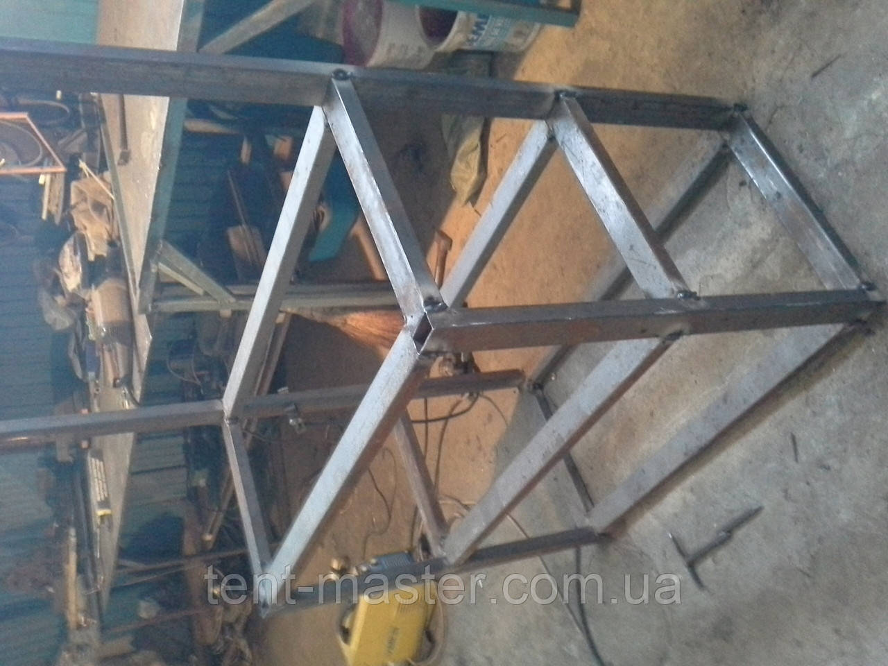 Стелажний стіл (металева конструкція)