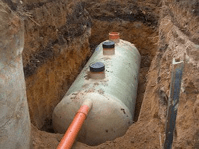 Переваги ємностей з високоміцного армованого склопластику - це низький питома вага, високі міцнісні характеристики (порівнянні зі сталлю), не схильні до корозії, не схильні до впливу кислот та інших агресивних середовищ.