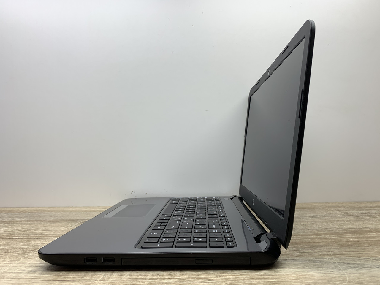 Ноутбук Б/У HP 15-h 15.6 HD TN/E1-2100 2(2)x1.00 GHz/HD8210/RAM 4GB/SSD 120GB/АКБ 32Wh/Сост. 8.6 А- - фото 7 - id-p1883027459