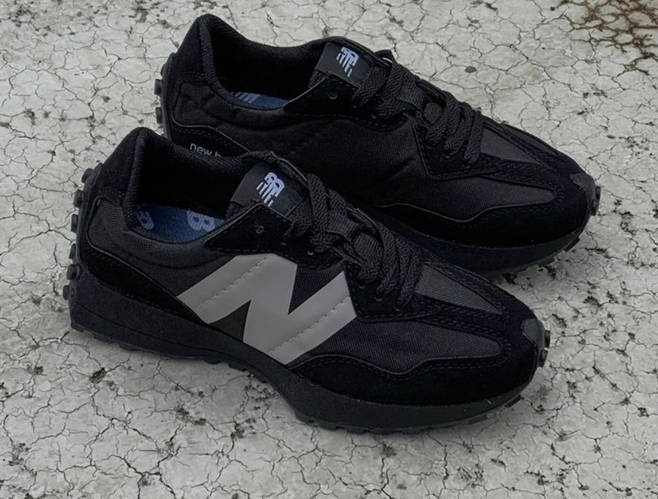 Купить New Balance 327 Black, цена 2050 ₴ — Prom.ua (ID#1884848179)
