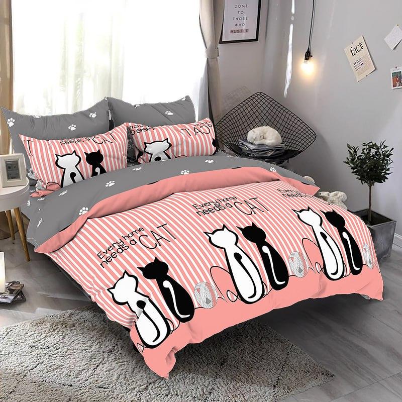 Підковдра на блискавці 145х215 (Бязь) | Полуторна підковдра від виробника "Королева Ночі" | Коти з клубками на смугах на рожевому, фото 1