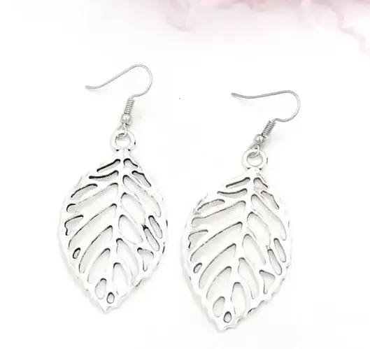 Купить Серьги женские "Листья" С14603, цена 104 ₴ — Prom.ua (ID#1811248959)
