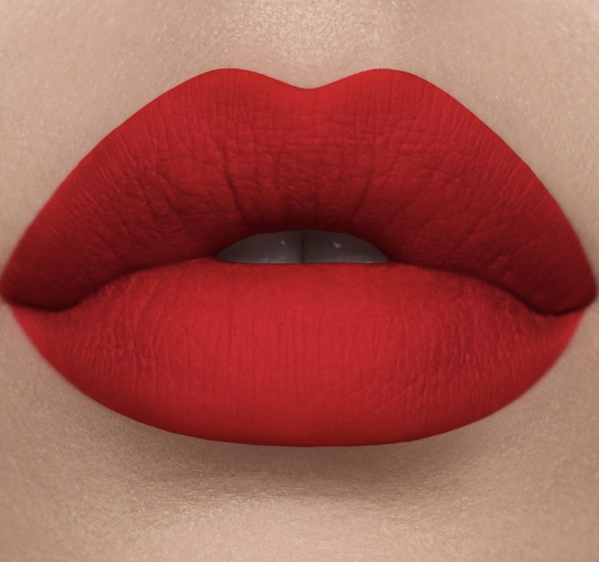 Стійка матова помада для губ Lime Crime колір Red Velvet