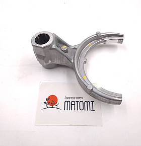 Вилка включення MN168951.