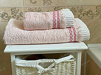 Полотенце махровое с бахромой розовое 50х90 см
