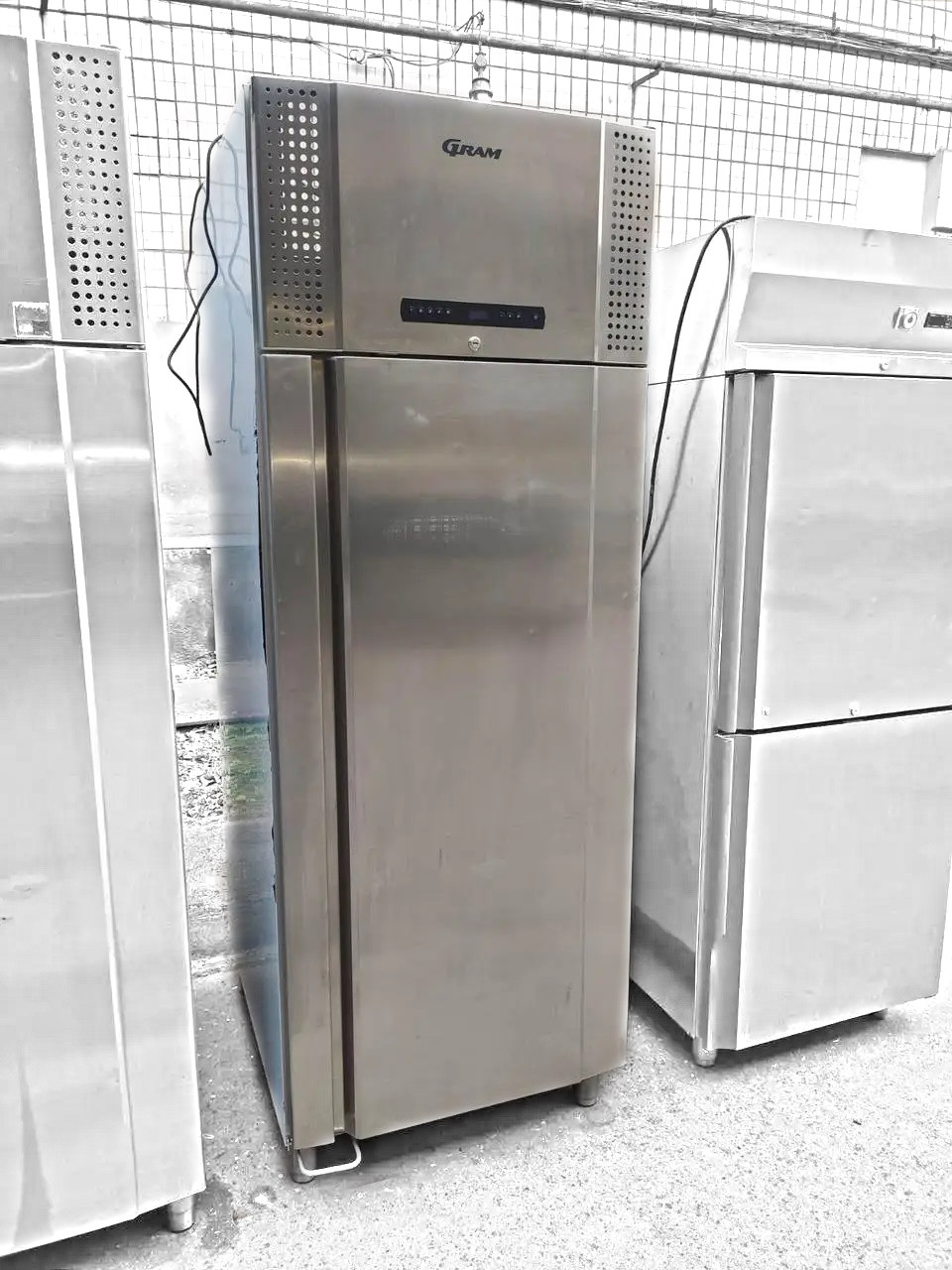 Морозильный шкаф GRAM BAKER SF 930 CBH5B (Б/У) - фото 1 - id-p1503359243