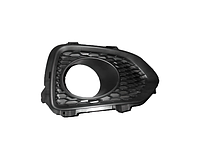 Решітка бампера Kia Sorento 10-13 права з отв. п/тум.