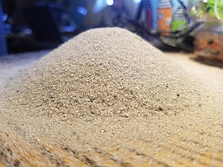 Пісок кварцовий 0.5-1 мм, мішок 25 кг.