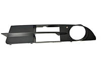 Решітка бампера BMW 5 (e60/е61) 03-10 ліва з отворами для противотуманок, відкрита 1404 911