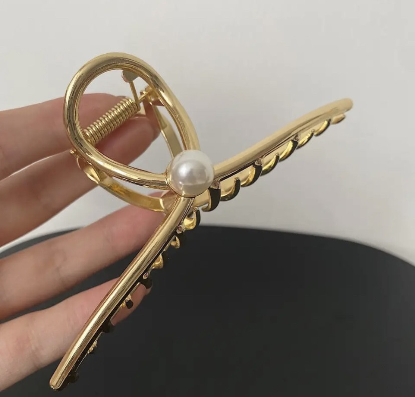 Шпилька крабік металевий золотистий із перлами затискач для волосся