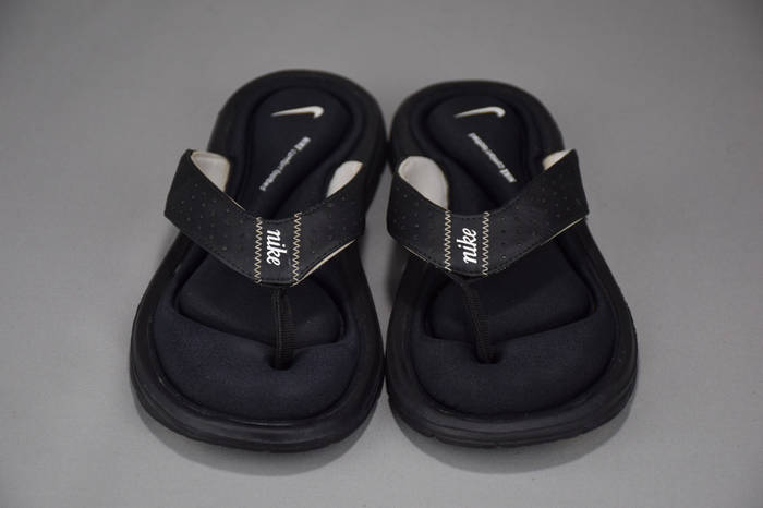 Nike Comfort Thong .
