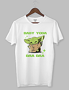 Футболка чоловіча чорного кольору з принтом Бейбі Йода "BABY YODA DAA DAA", фото 2