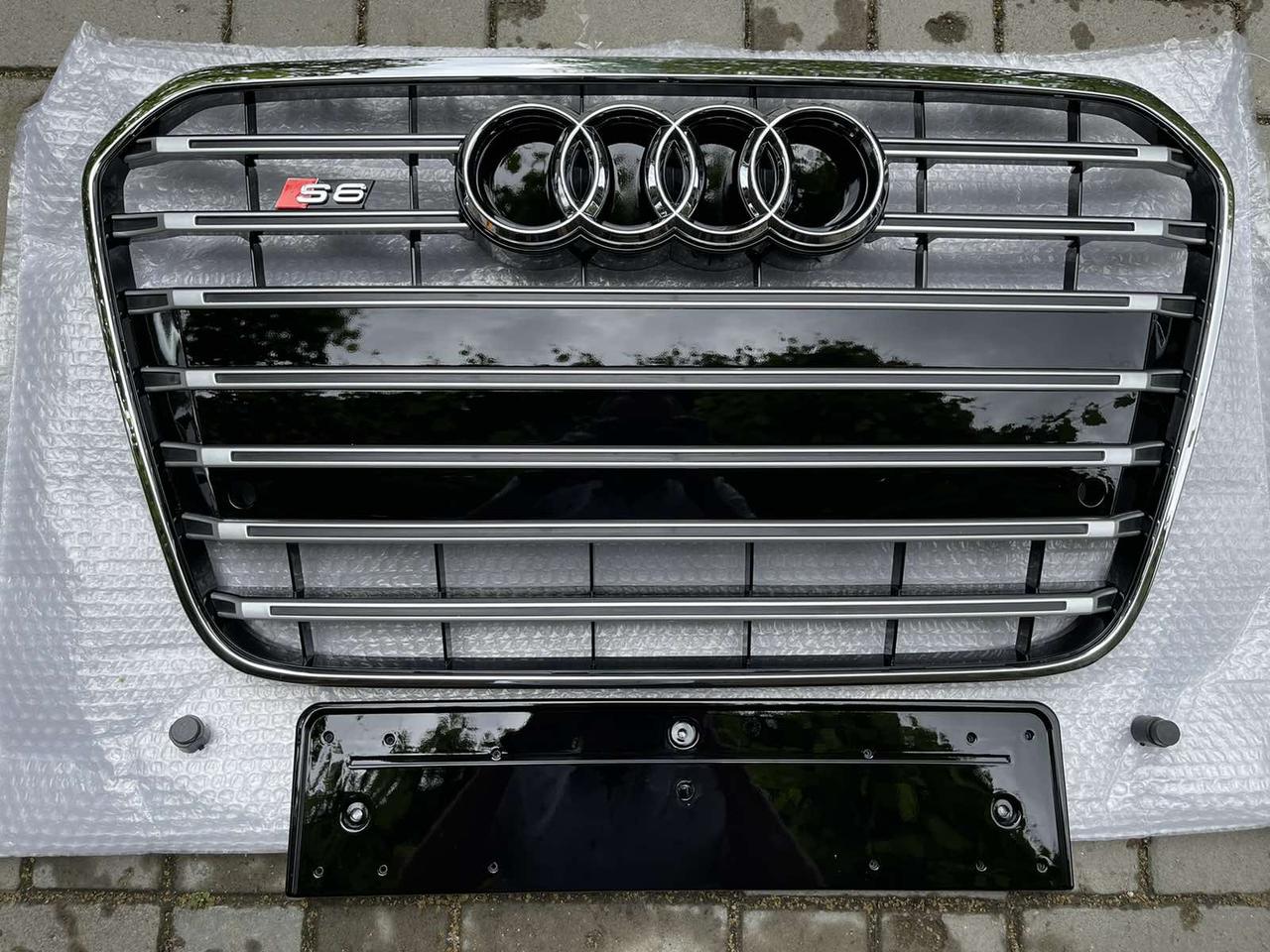 Решітка радіатора Audi A6 C7 (11-14) стиль S6 (хром рамка)