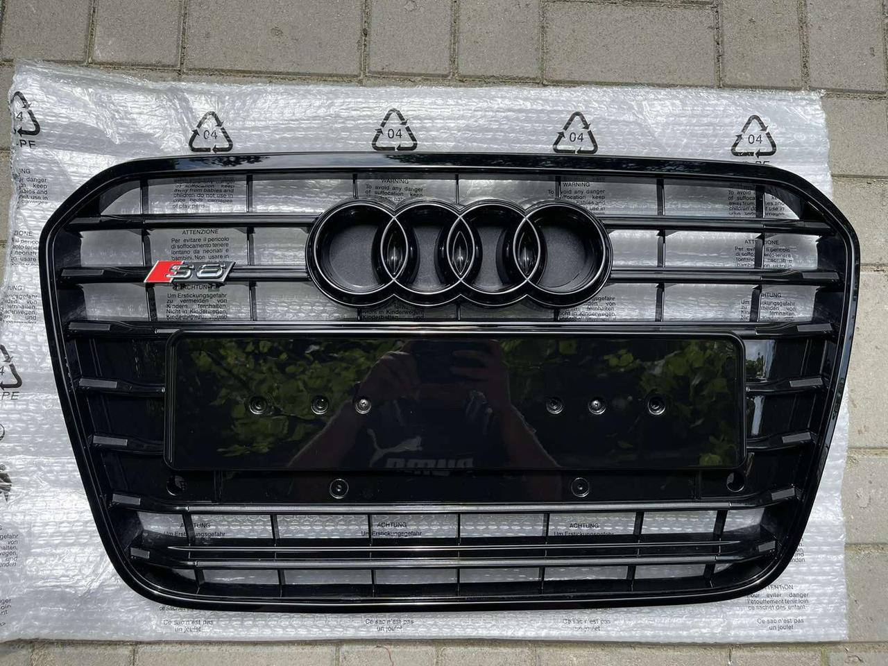 Решітка радіатора Audi A6 C7 (11-14) стиль S6 (стиль 2) чорний глянець