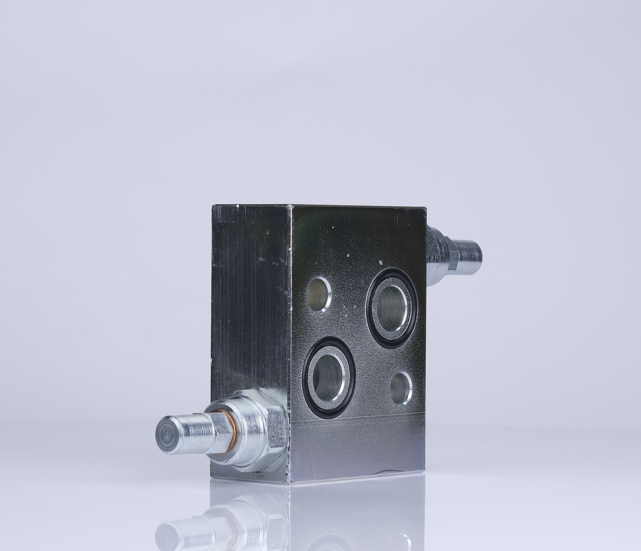 Запобіжний клапан на гідромотор VAU 1/2" OMS 10-180 BAR.