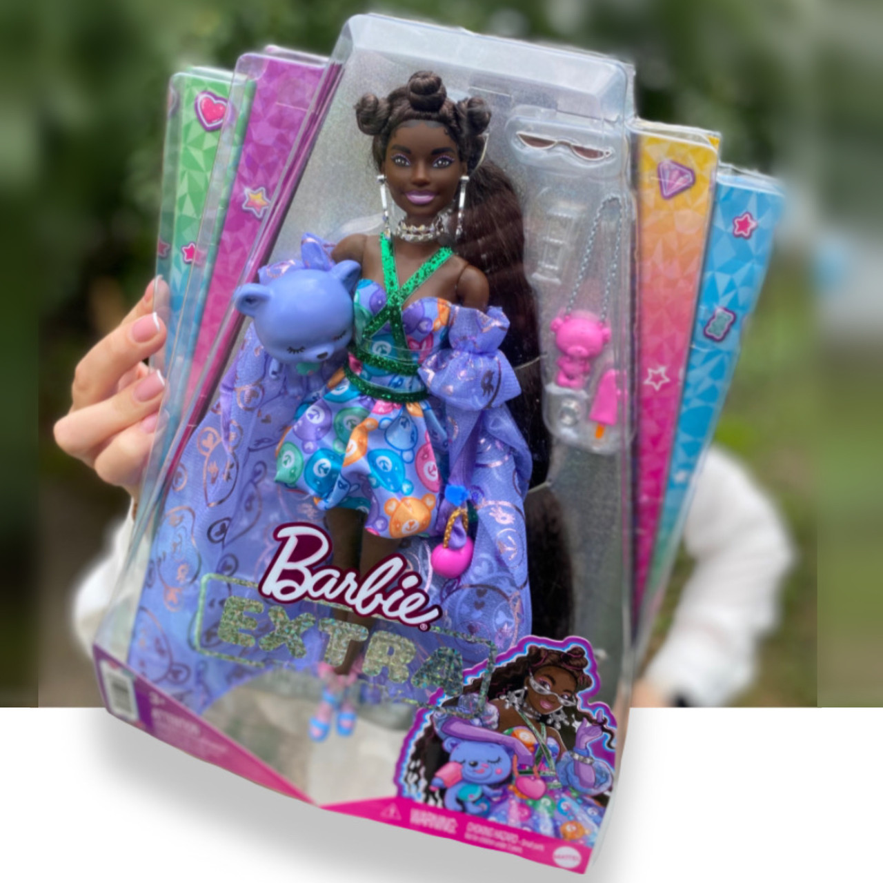Лялька Барбі Екстра шикарна Модниця Темно-зелена Брюнетка Barbie Extra Fancy Doll in Teddy-Print Gown HHN13