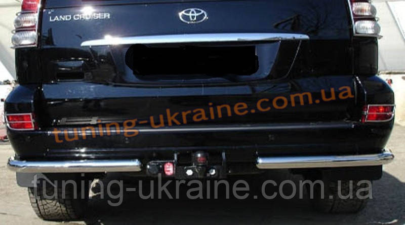 Захист заднього бампера куточки одинарні D60 на Toyota Land Cruiser 200 2007-2012