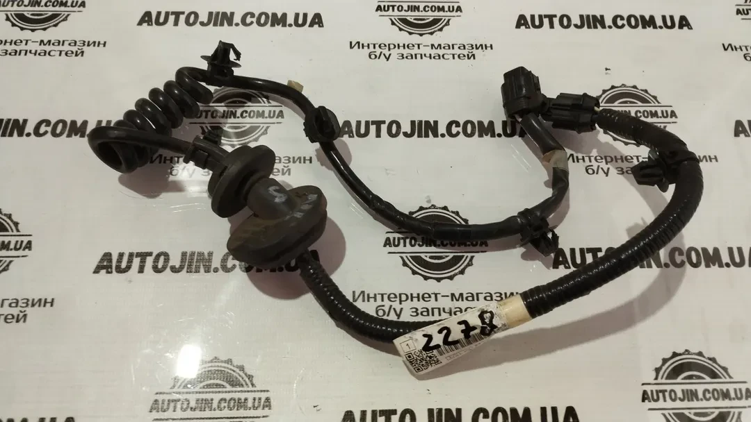 Проводка пердньої камери NISSAN Leaf AZE0 (13-17) 242603nf0c