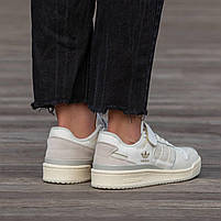 Класні жіночі кроссівки Adidas Forum 84 Low. Круті кросси для дівчат Адідас Форум з липучкою., фото 3