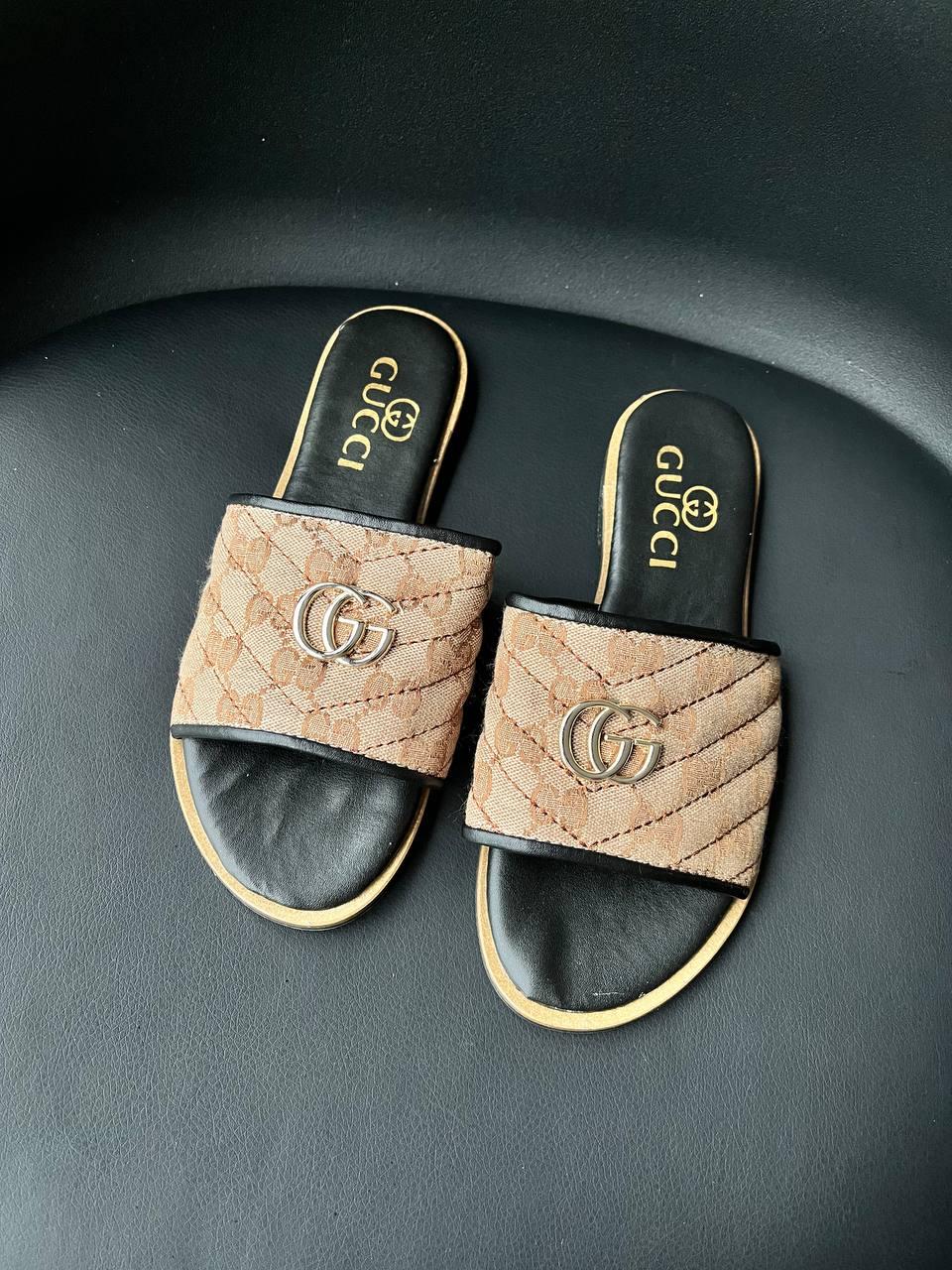 Gucci hotsell gucci slides