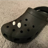 Джибітси для кроксів Jibbitz пластикові "Дуейн Джонсон Скеля" / Прикраси значки на взуття 2 шт. різні кольори