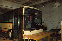 Изготовление и замена лобового стекла на автобусе Van Hool Alizee в Никополе (Украина) 6