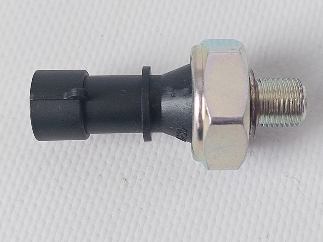 Датчик аварійного тиску оливи Авео, Opel (ERA/Vernet) 70541077/OS3573
