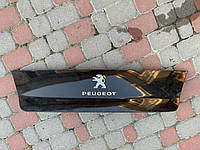 Молдинг накладка крышки багажника Peugeot 508 седан 9670813480