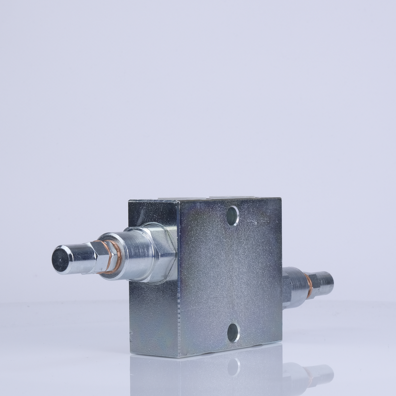 Запобіжний клапан 2-х лінійний трубного монтажу VAU 1/2" 10-180 Бар. Бар.