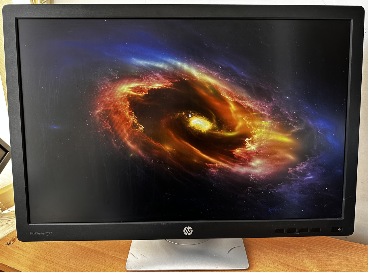 Монітор б/в HP EliteDisplay E242 24" 1920x1200(16:10) IPS HDMI/VGA/DP/USBhub/Pivot ClassB, фото 1