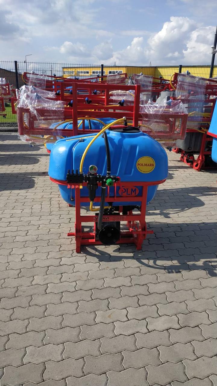 Обприскувач 200 л / 8 м до трактора навісний Polmark (Полмарк)