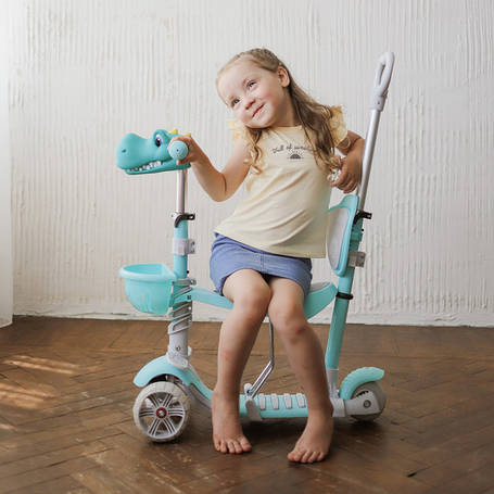 Самокати та скейти