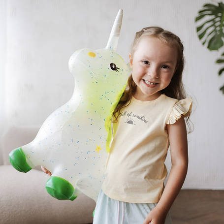 Стрибуни та гойдалки