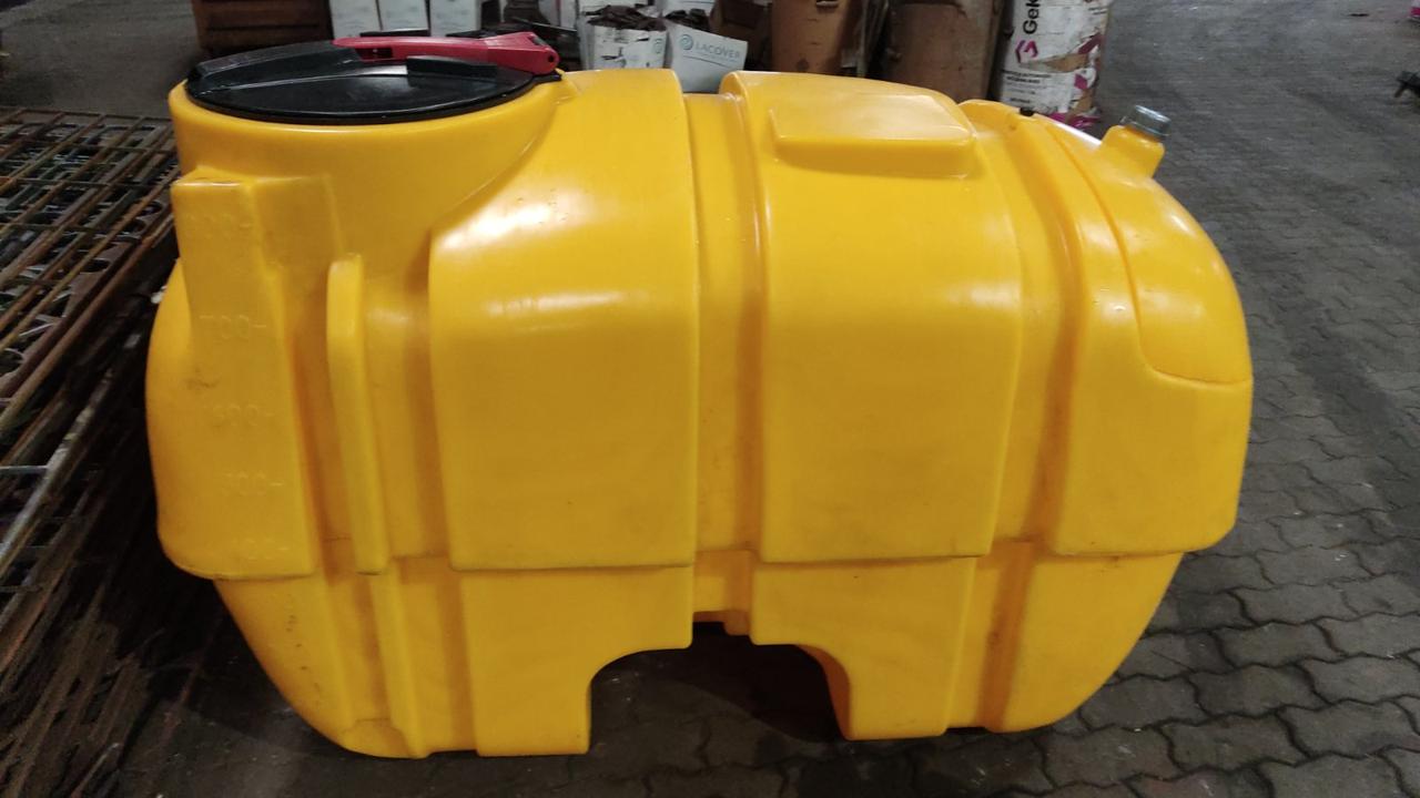 Обприскувач 800 л / 14 м до трактора навісний Polmark (Полмарк)